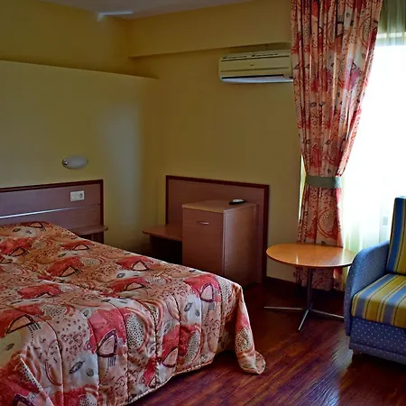 Royal Hotel