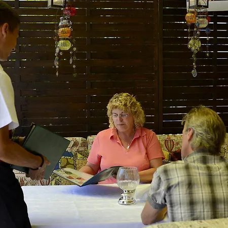 Royal 3* Altın Kumlar