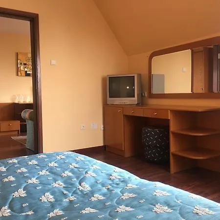 Royal 3* Aranyhomok