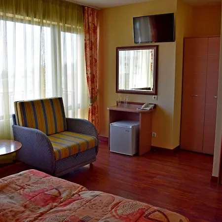 Royal Hotel