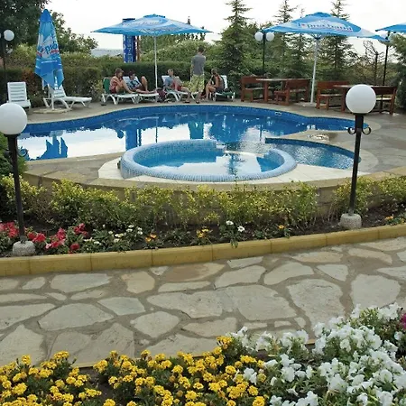Royal Hotel