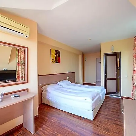 Royal 3* Golden Sands