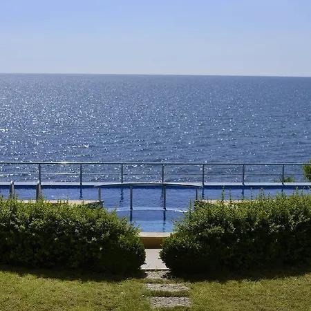 Royal Golden Sands